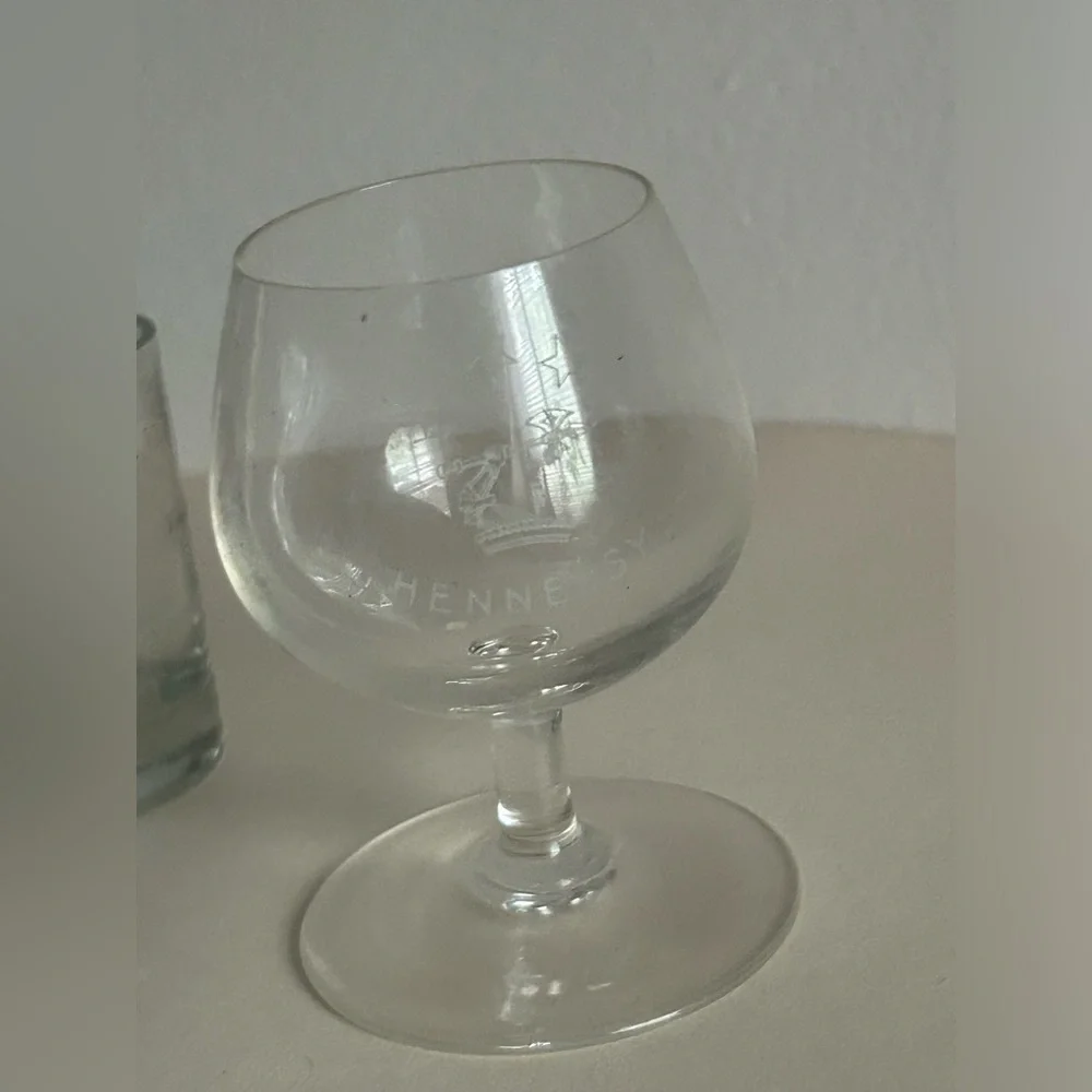 Lot 6 bundle of six tourist college Shot Glasses plus Hennessy shot glass